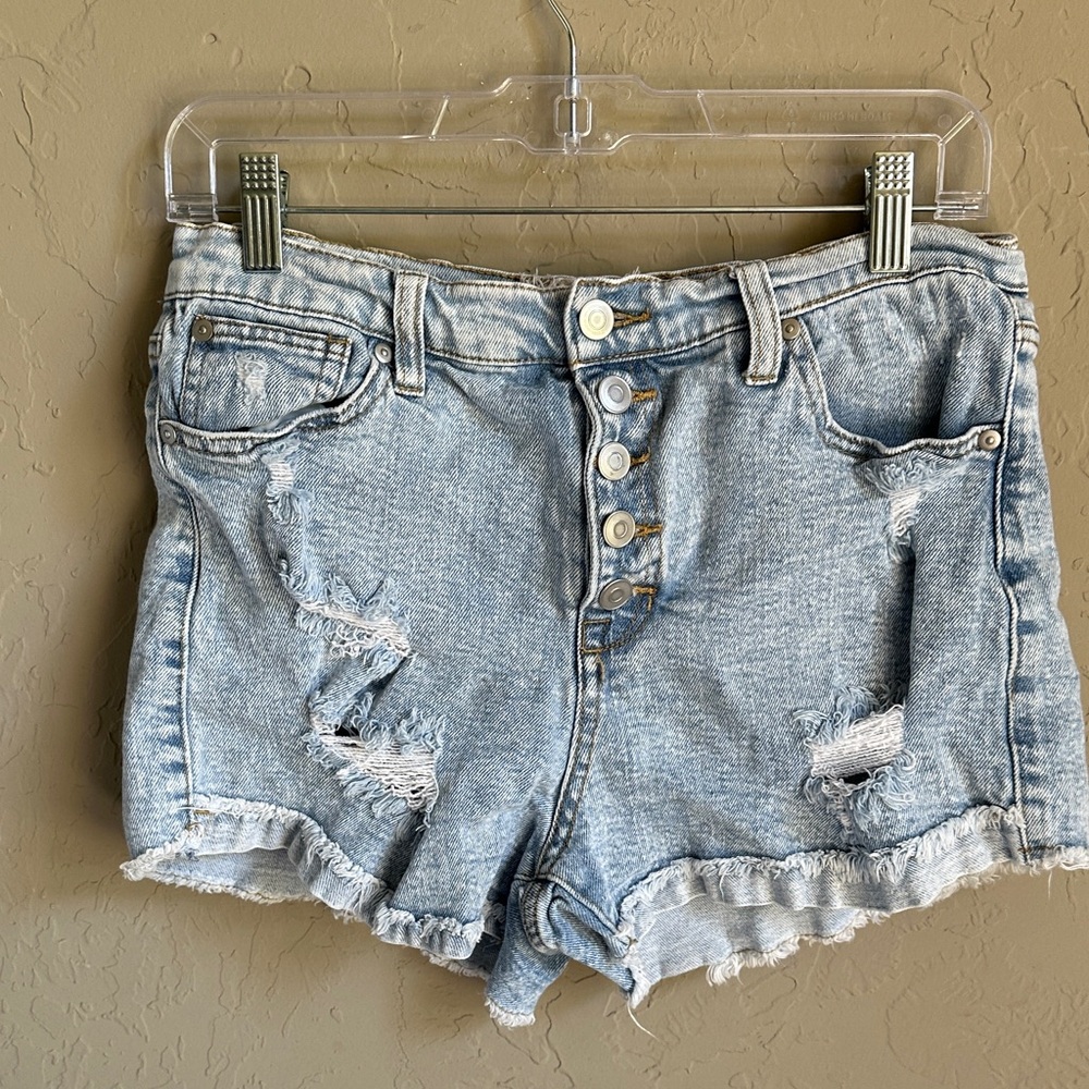 Altar’d state light wash distressed front button Jean shorts‎ size 30